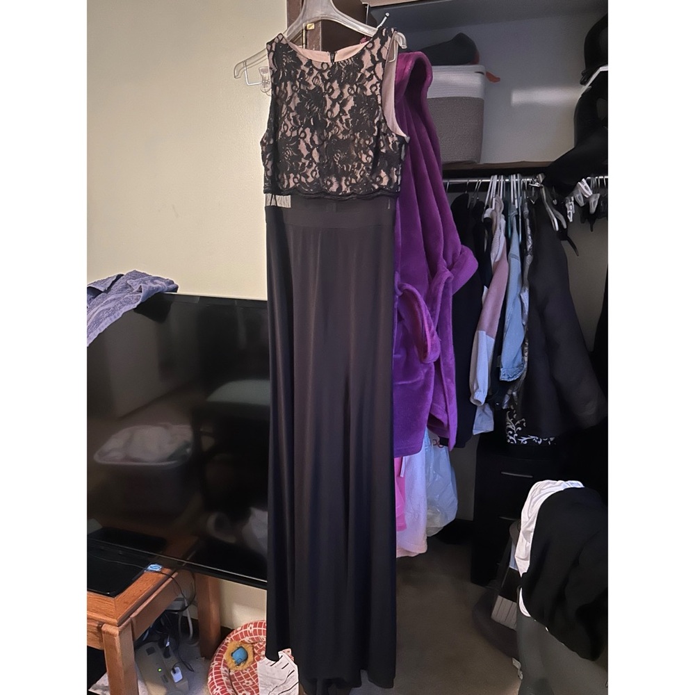 Elegant Black Lace Gown